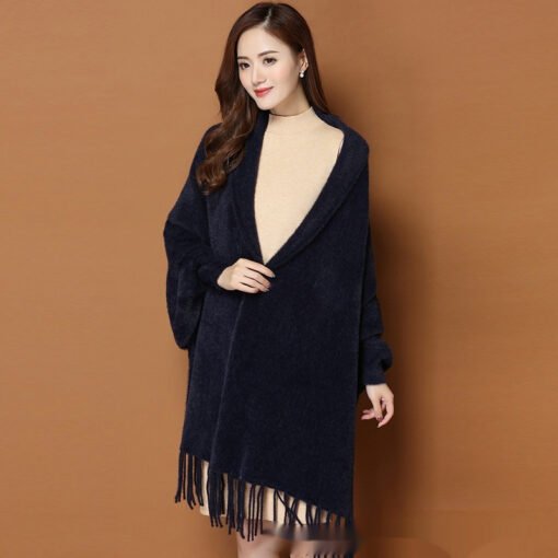 Autumn And Winter Classic Pure Color Thickened Faux Mink Sleeved Shawl Women's Scarf - Imagen 4