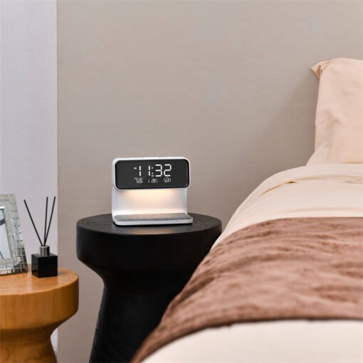 Creative 3 In 1 Bedside Lamp Wireless Charging LCD Screen Alarm Clock  Wireless Phone Charger - Imagen 8