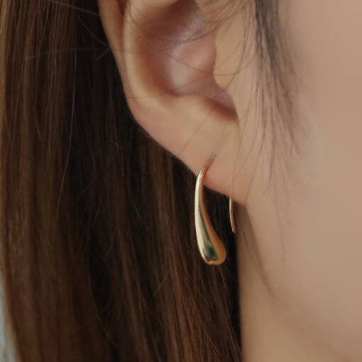 Geometric Metal Glossy Surface Ear Hook - Image 3